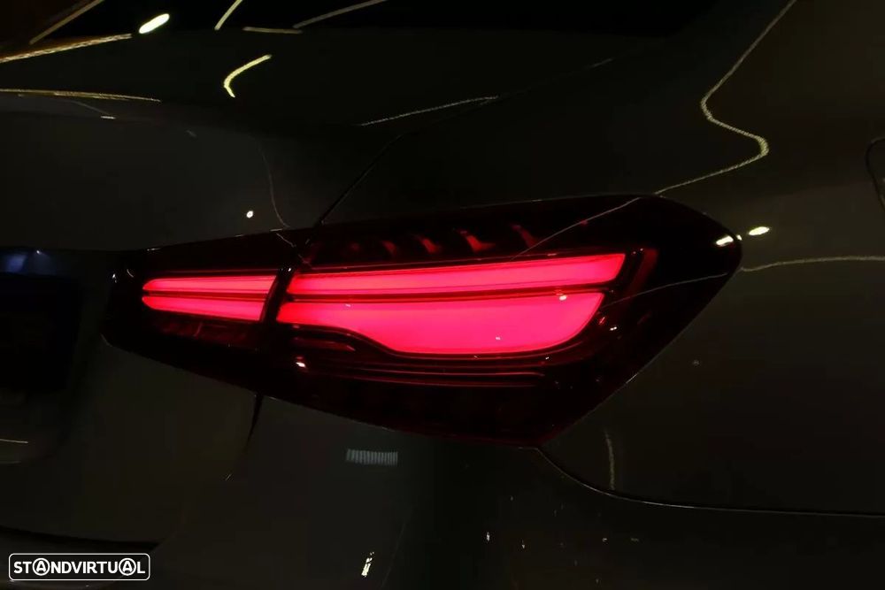 Mercedes-Benz A 250 e AMG Line - 9