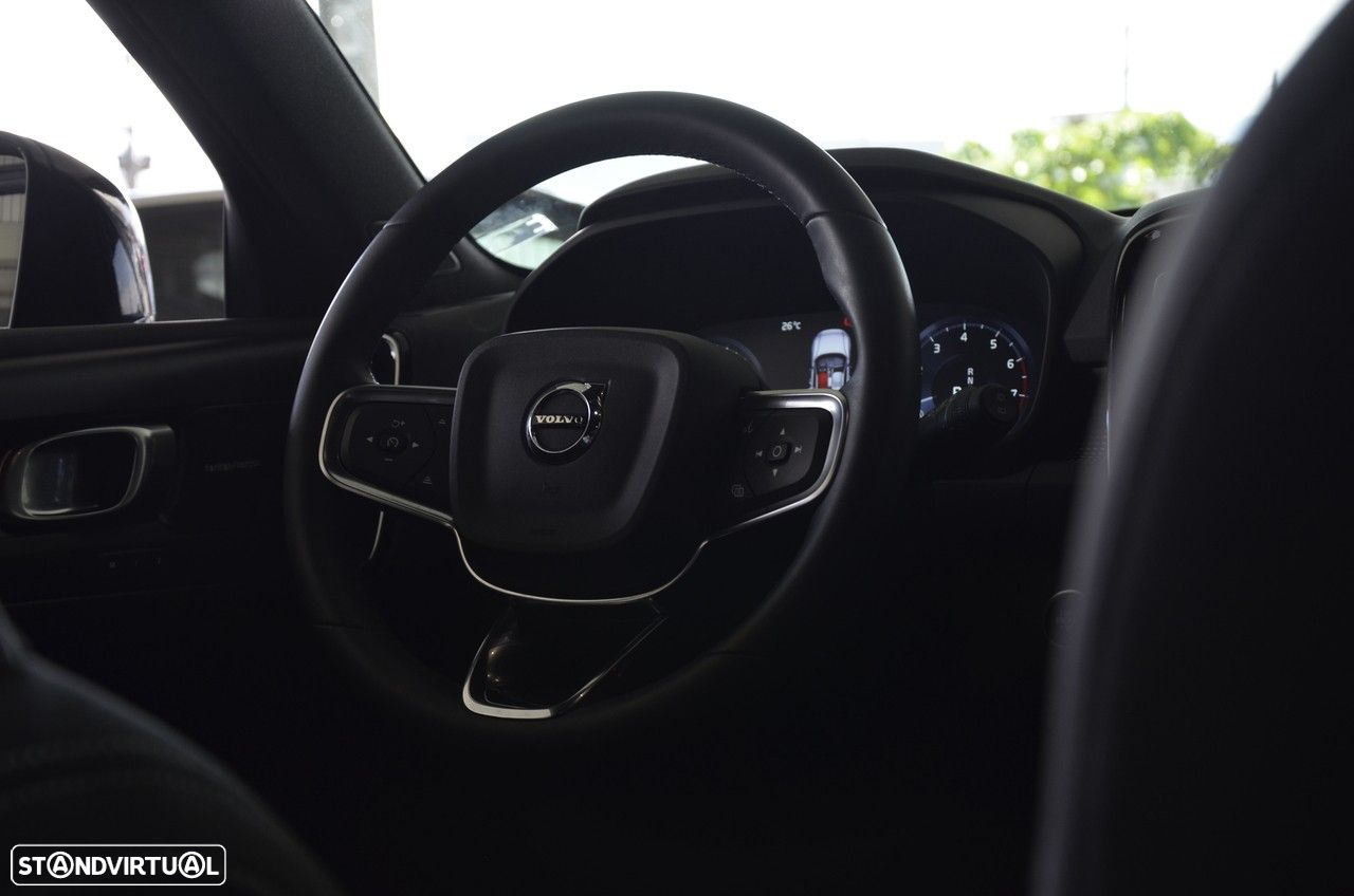 Volvo XC 40 1.5 T2 Plus Dark Auto - 13