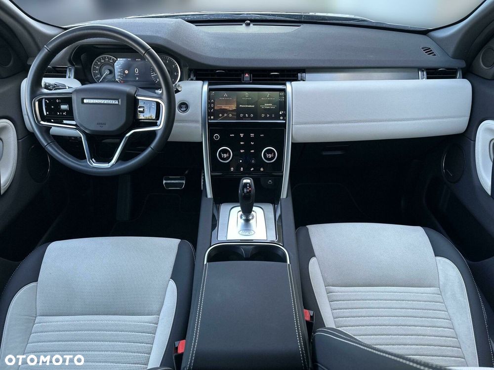 Land Rover Discovery Sport - 12