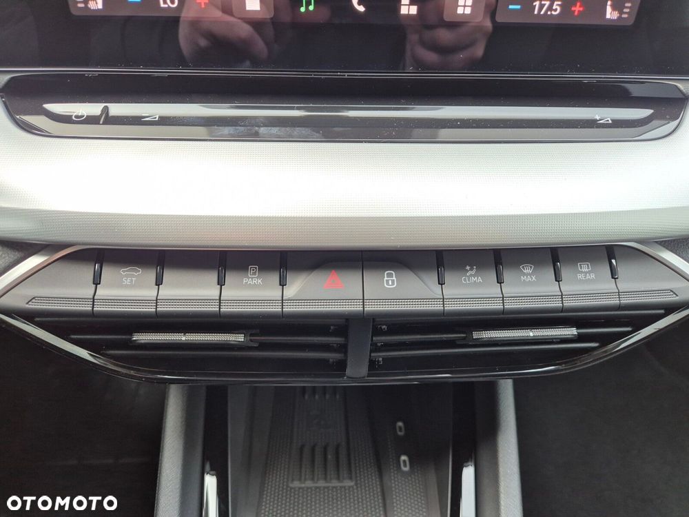 Skoda Octavia 1.5 TSI Drive Selection - 30