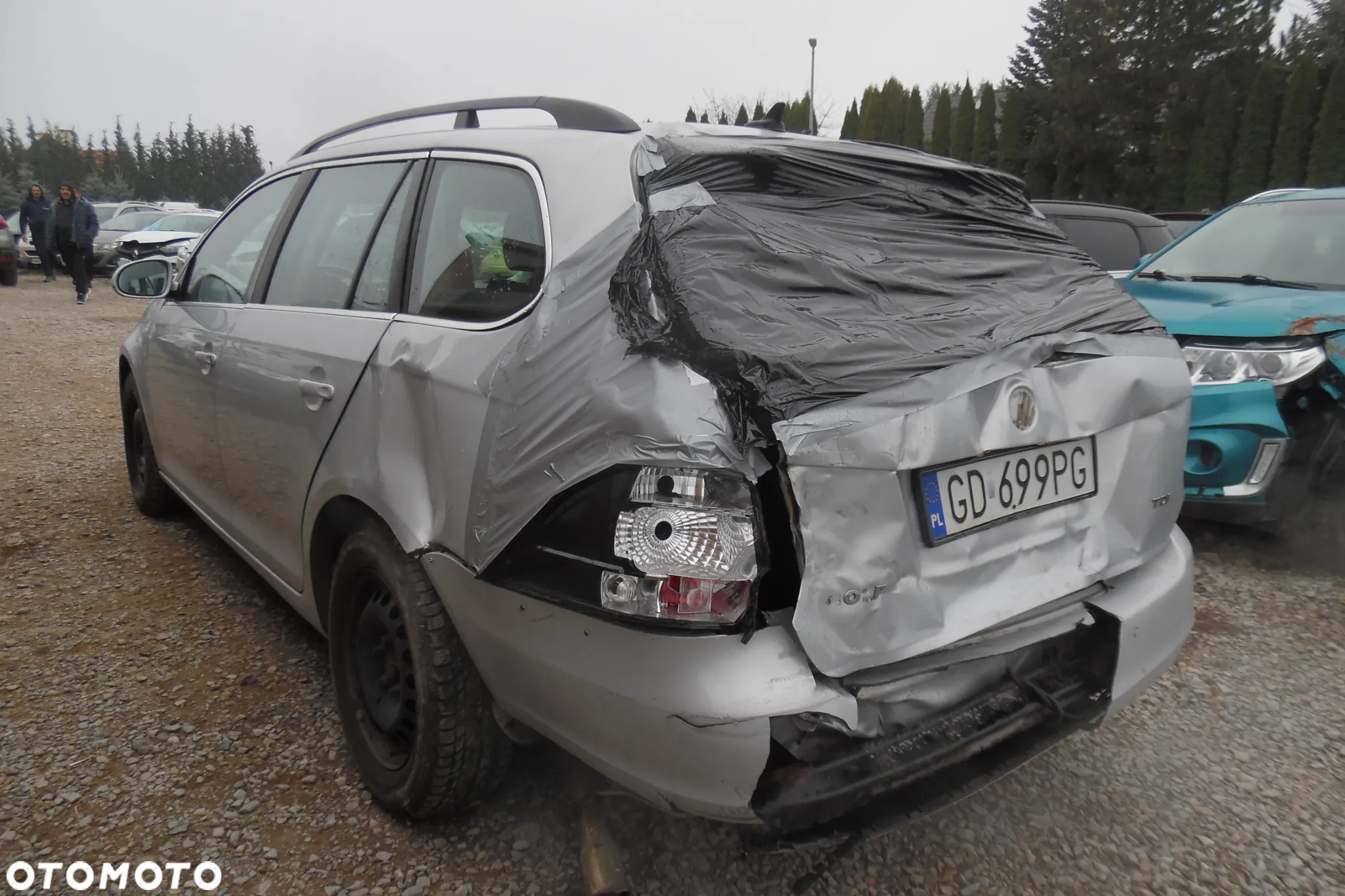 Volkswagen Golf 1.6 TDI BlueMotion Technology Comfortline - 4