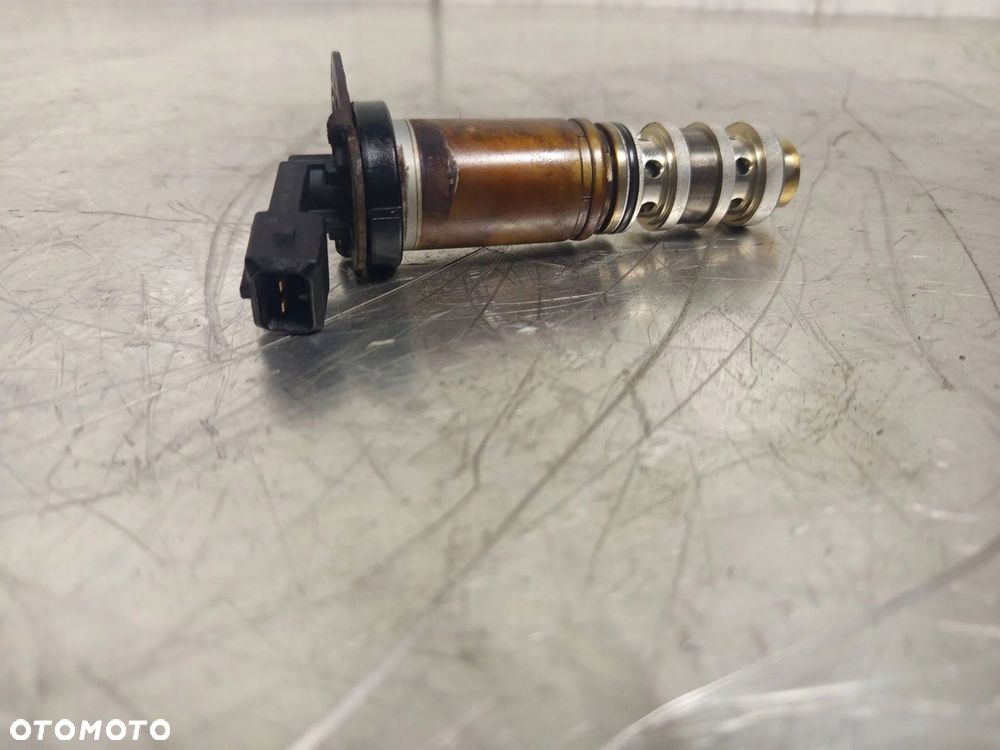 Zawór zmiennych faz rozrządu BMW e87 e90 2.0 B 13151279 - 2