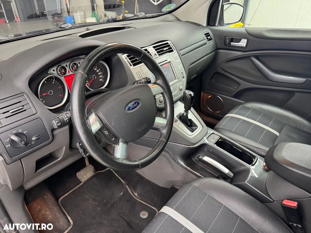 Ford Kuga 2.0 TDCi Powershift 4WD Titanium - 22