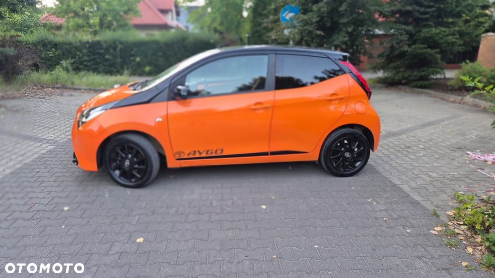 Toyota Aygo 1.0 VVT-i Color Edition - 2