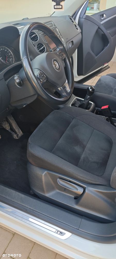 Volkswagen Tiguan 1.4 TSI BMT ACT Comfortline - 28