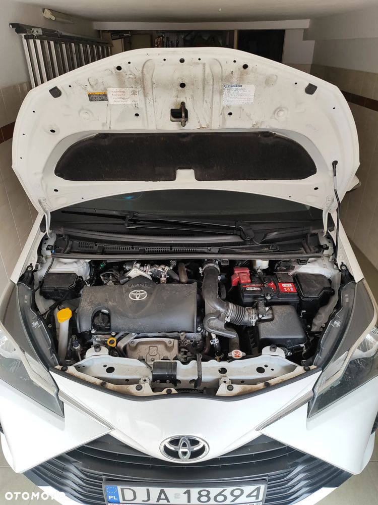 Toyota Yaris 1.5 Active - 17
