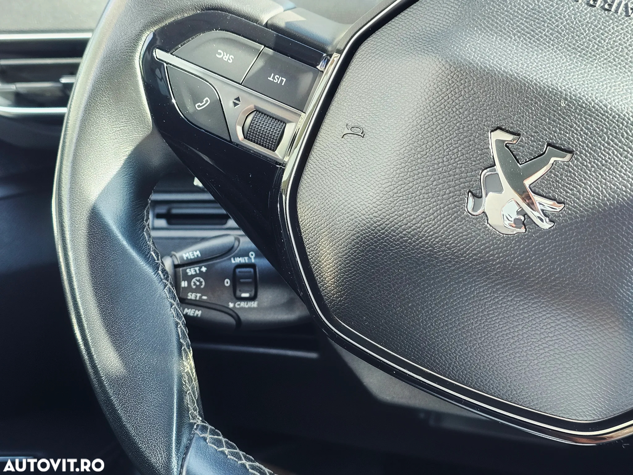 Peugeot 3008 1.5 BlueHDI S&S EAT8 Allure - 14