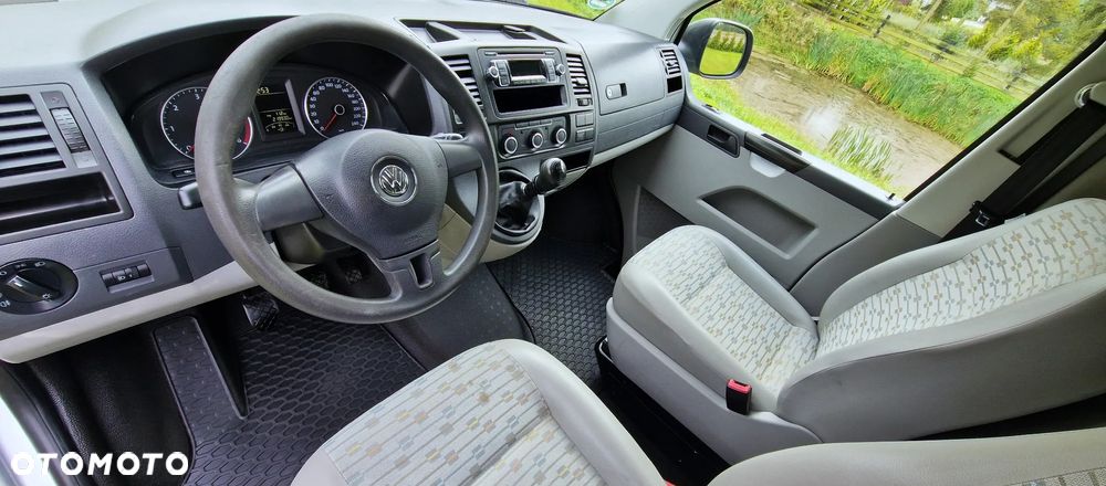 Volkswagen T5 FL - 16