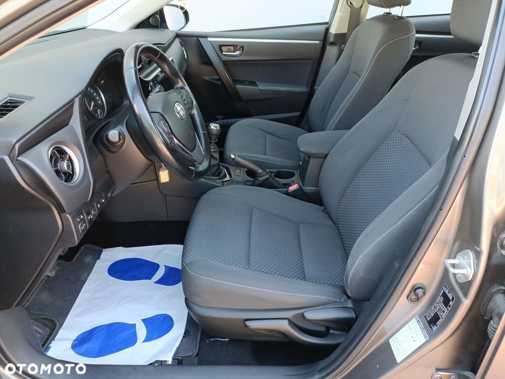 Toyota Corolla 1.6 Premium EU6 - 10