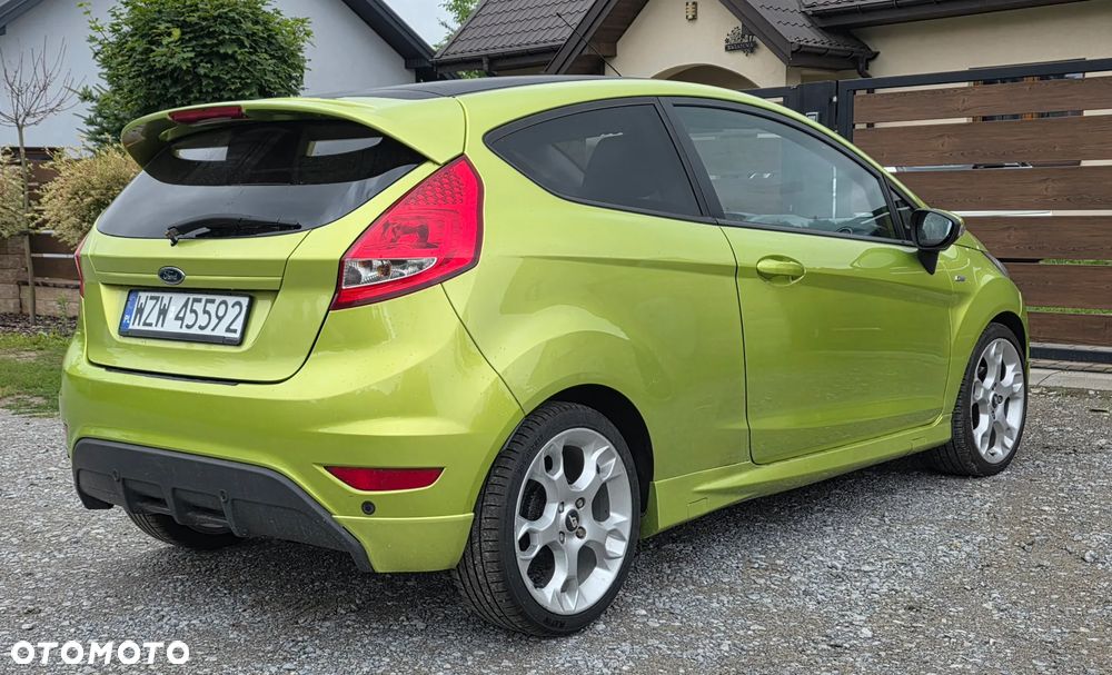 Ford Fiesta 1.6 Sport - 8
