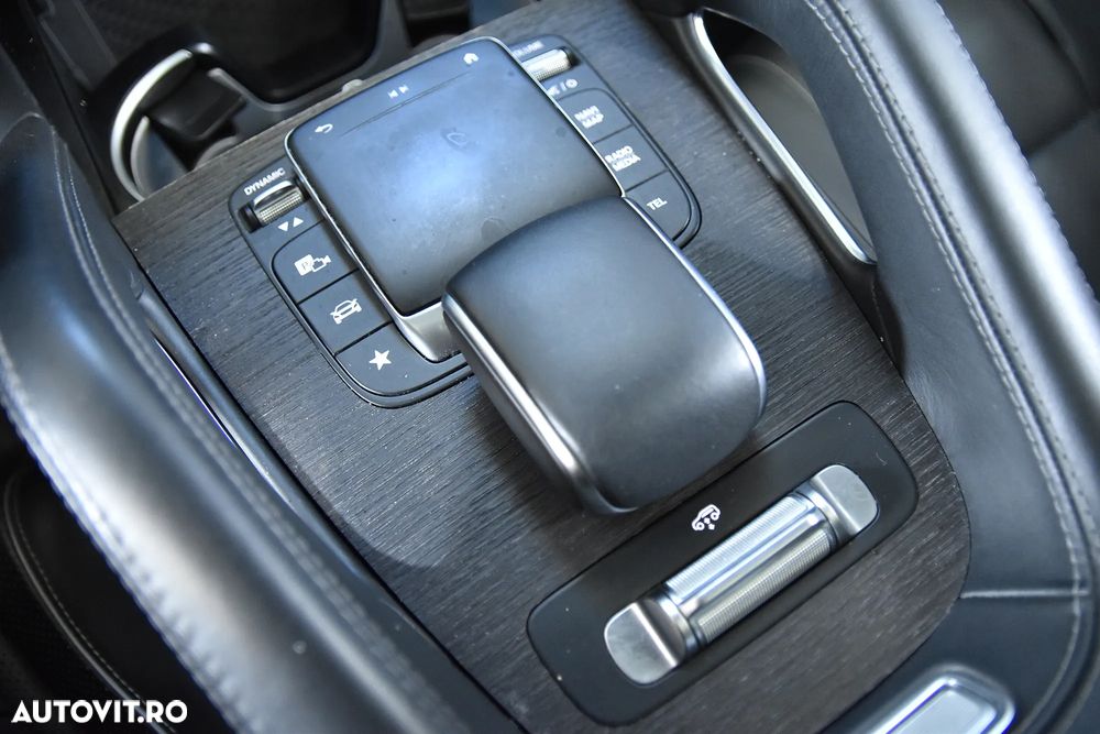 Mercedes-Benz GLS - 18