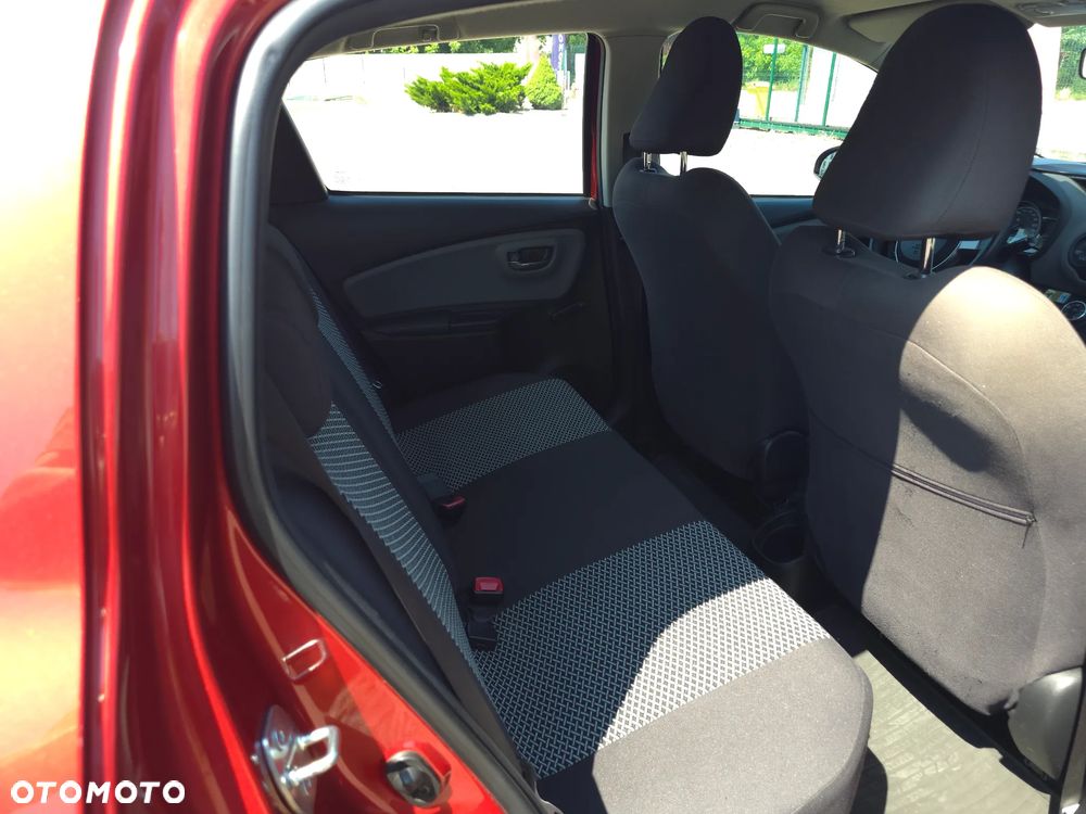 Toyota Yaris 1.33 Premium - 13