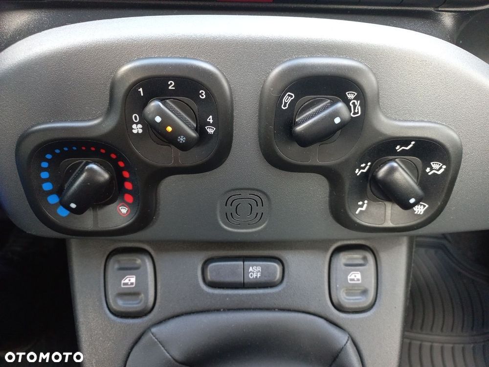 Fiat Panda 1.0 Hybrid City Cross - 21