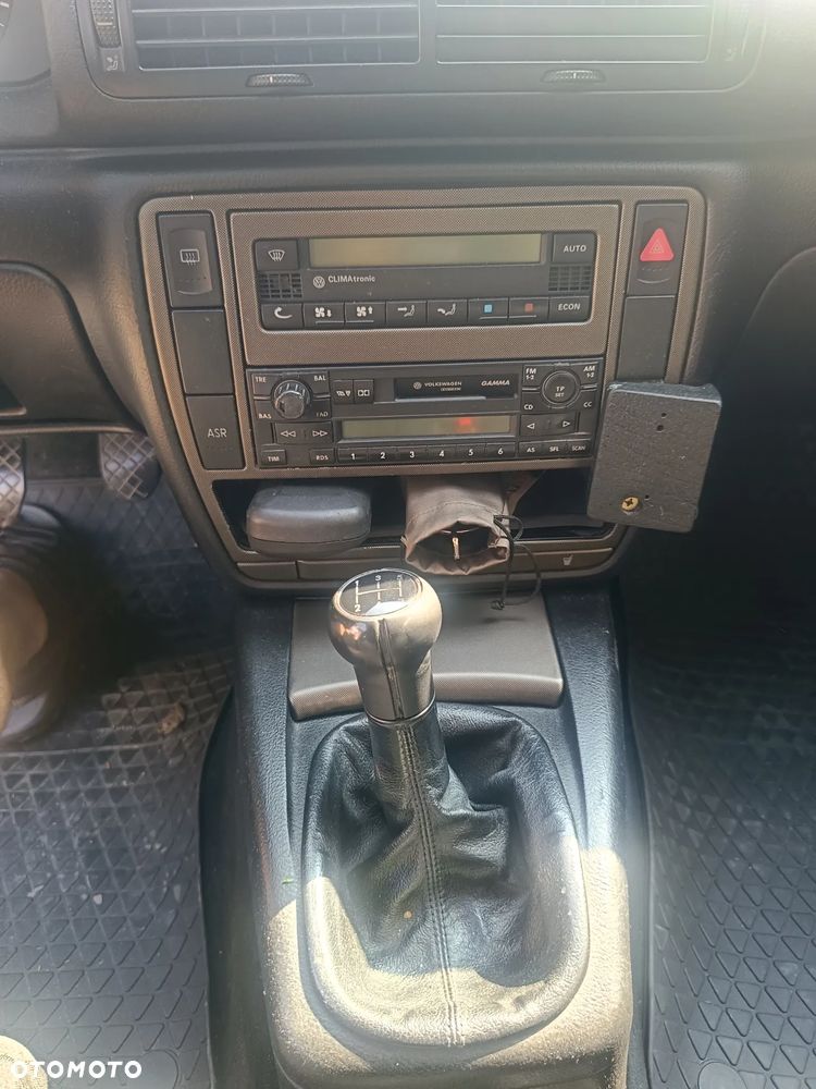 Volkswagen Passat 1.9 TDI - 7