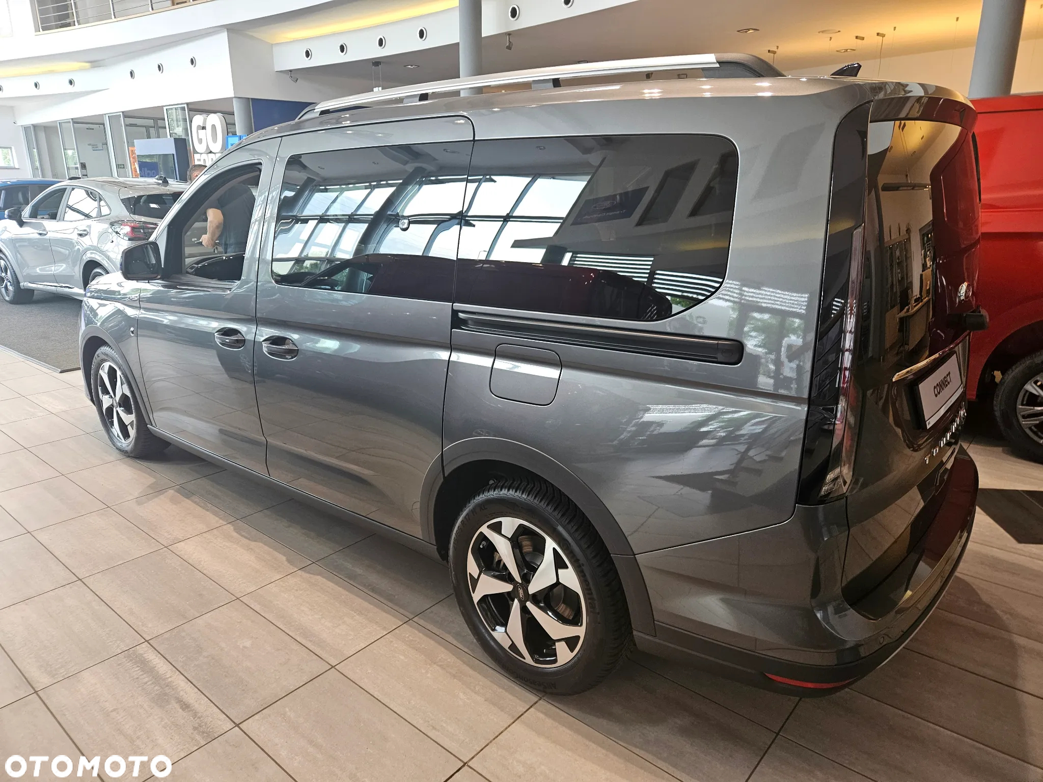Ford Tourneo Connect Grand - 4