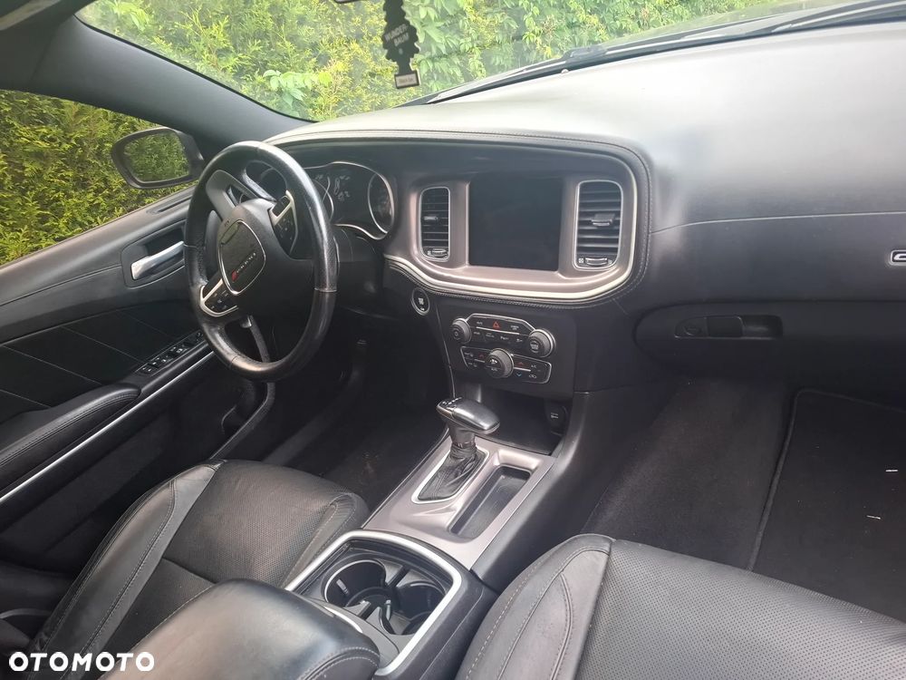 Dodge Charger - 4