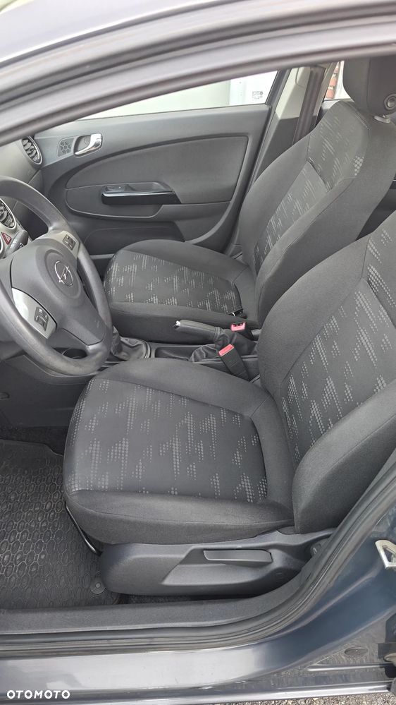 Opel Corsa 1.2 16V Edition / Active - 16