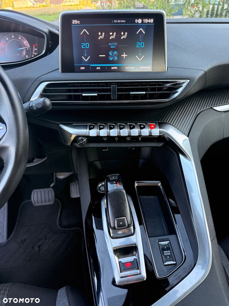 Peugeot 3008 - 23