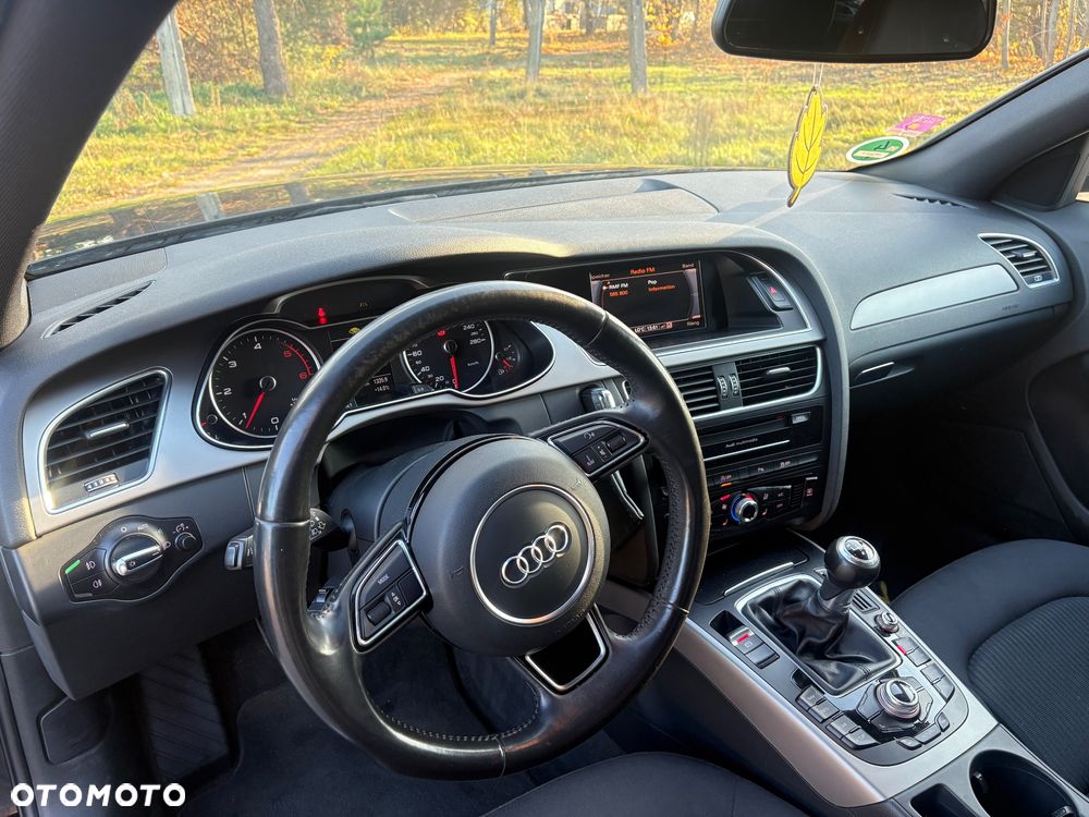 Audi A4 Avant 2.0 TDI ultra - 10