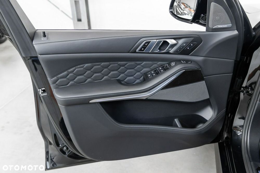 BMW X5 M Competition - 33