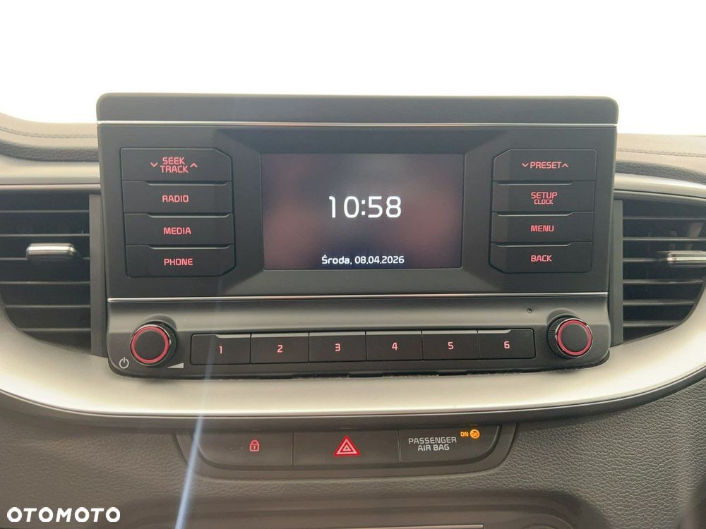 Kia Ceed - 19