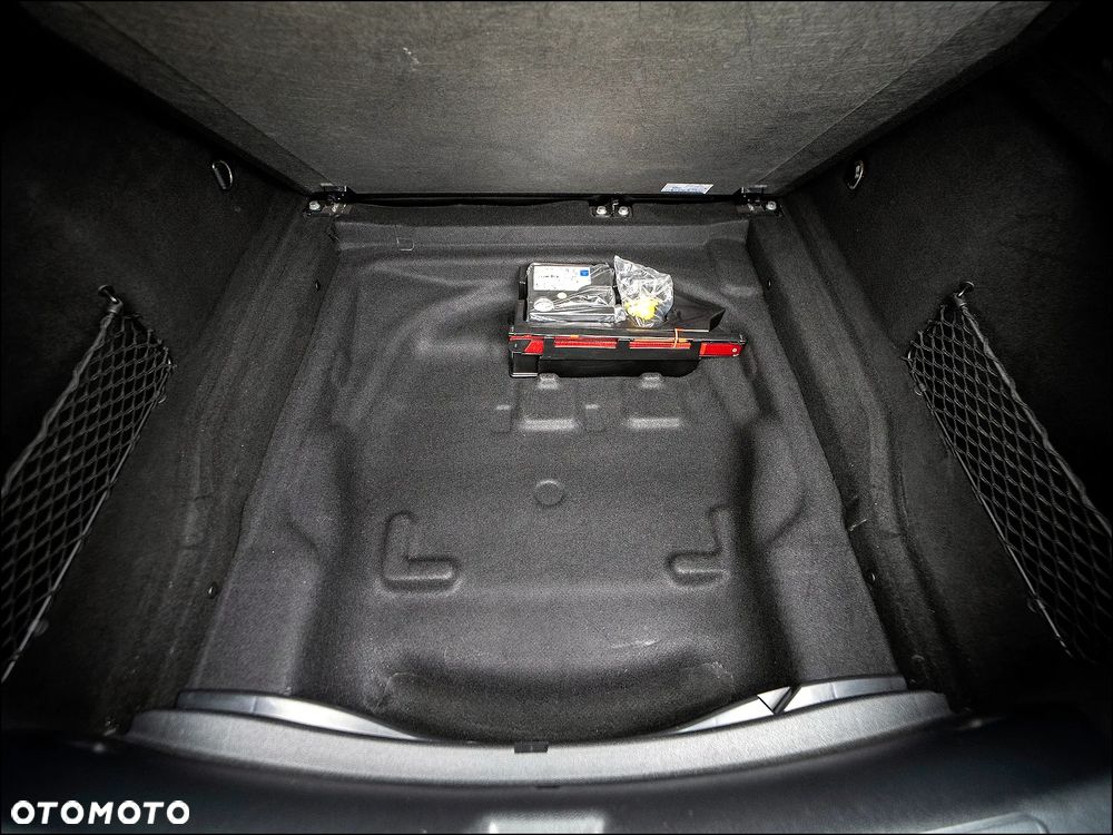 Mercedes-Benz CLA - 37