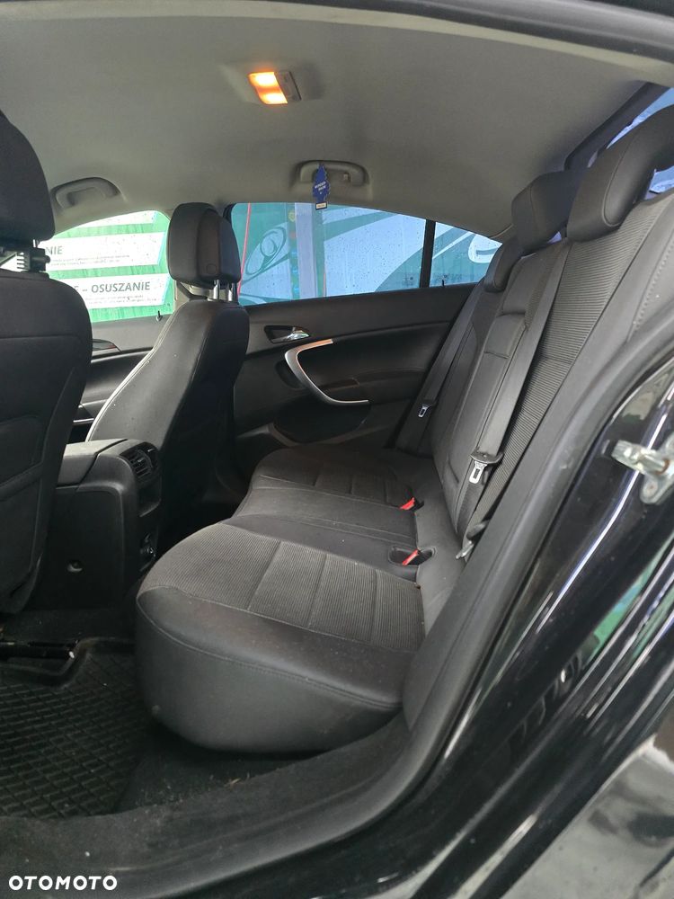 Opel Insignia - 10