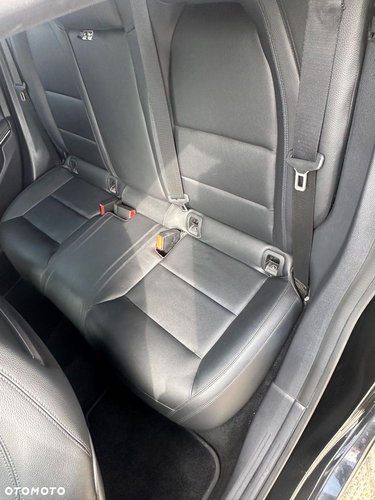 Mercedes-Benz CLA 250 4-Matic - 14