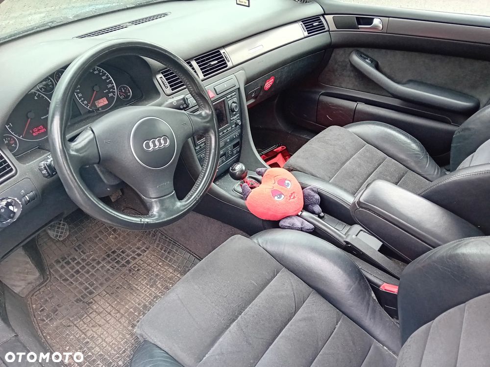 *AUDI A6 C5 KOMBI* Samochód na części - 4