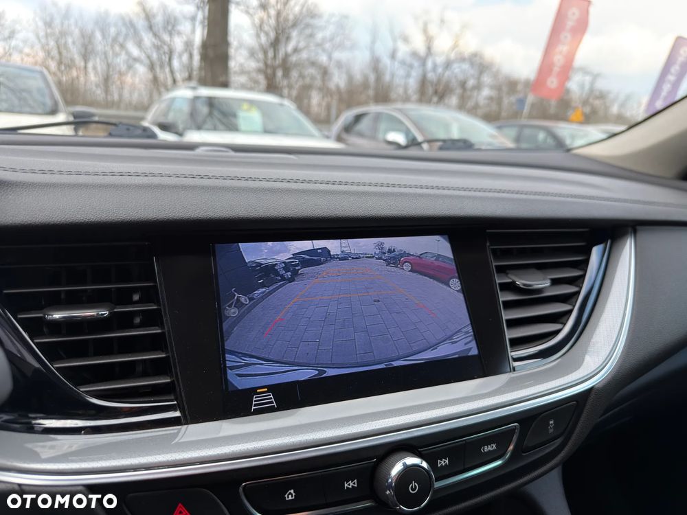 Opel Insignia 1.5 T Exclusive S&S - 34