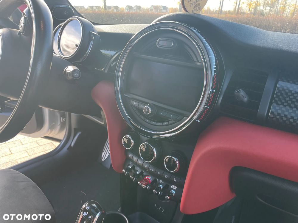 MINI John Cooper Works - 21