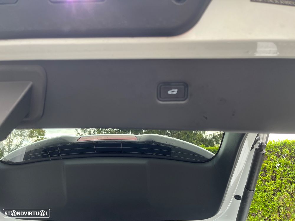 Xpeng G6 RWD Standard Range - 12