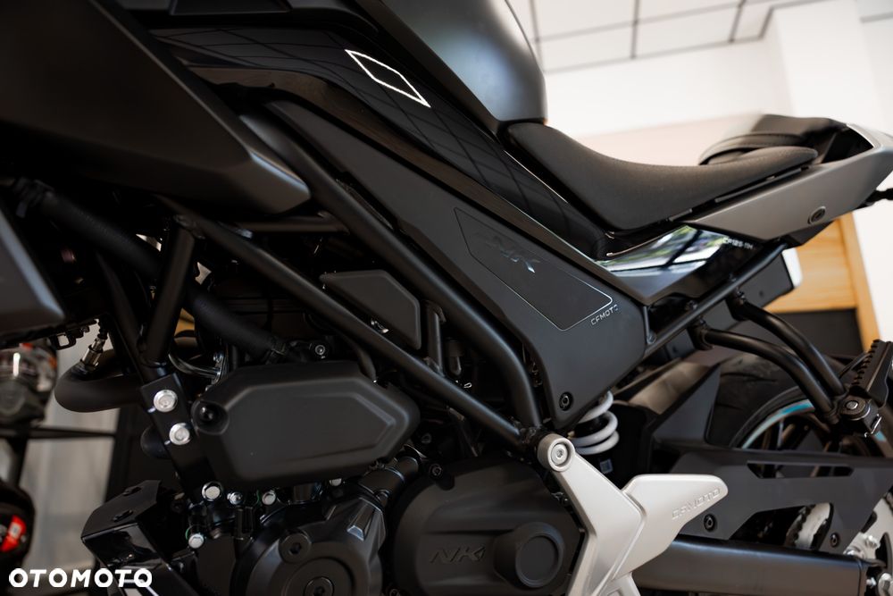 CFMoto NK - 23