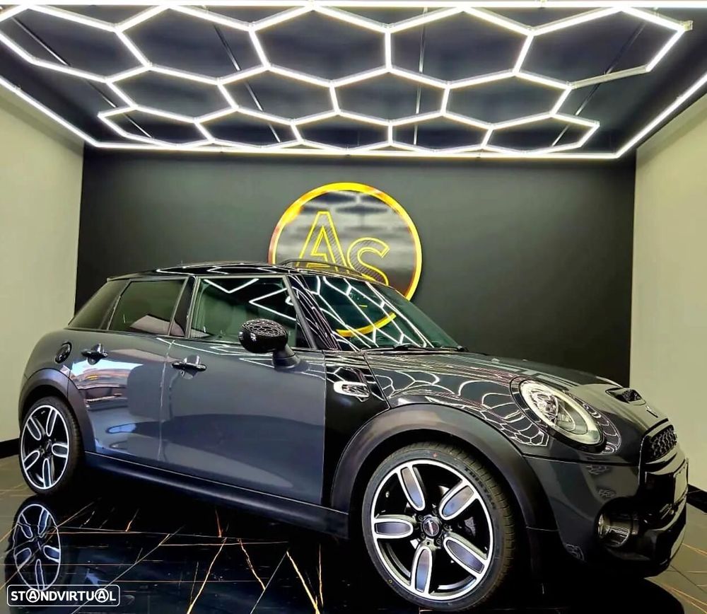 MINI 5 Portas Cooper S Aut. - 39