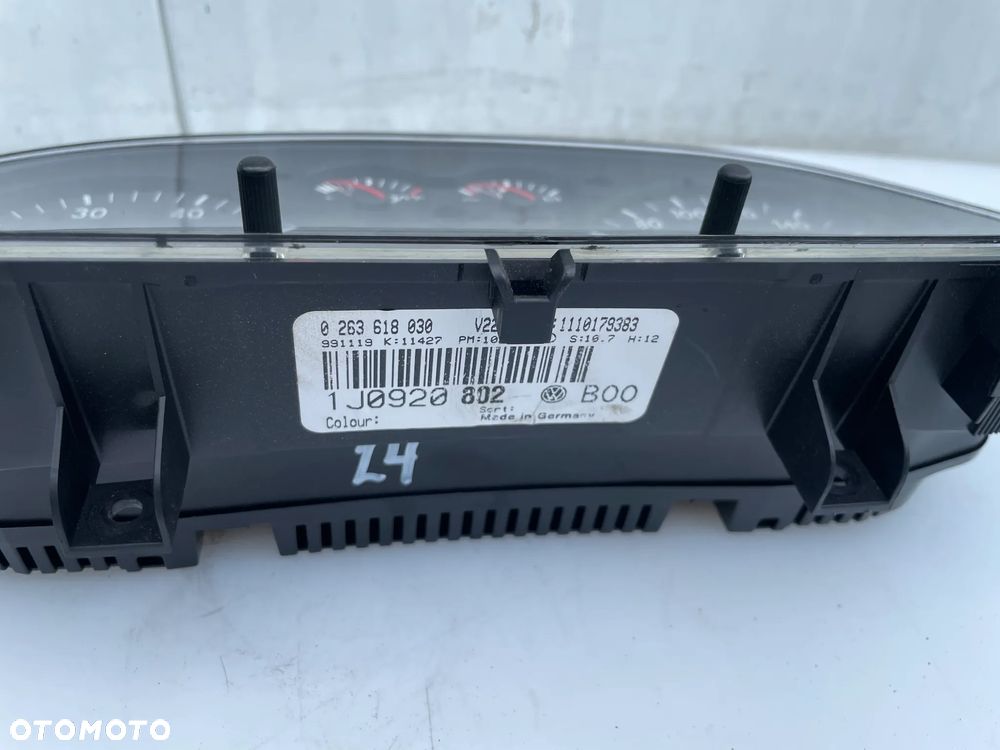 LICZNIK ZEGARY 1J0920802 BOO MOTOMETER GOLF BORA - 2