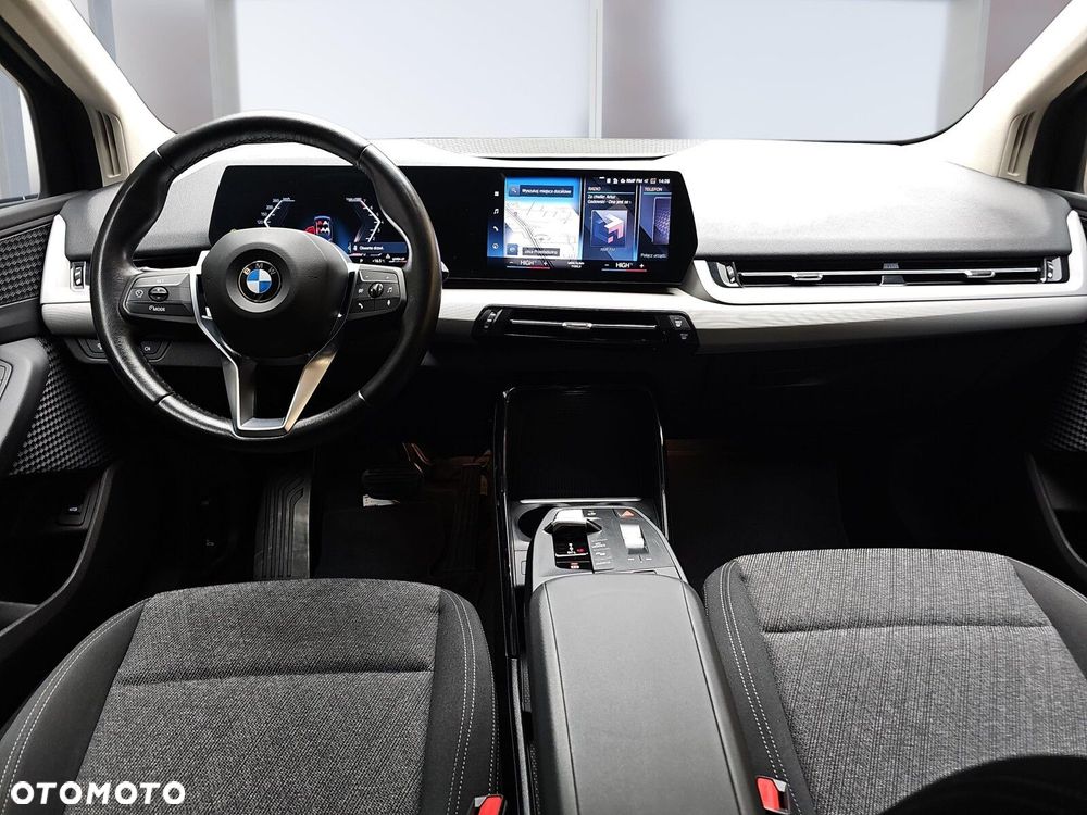 BMW Seria 2 218i - 8