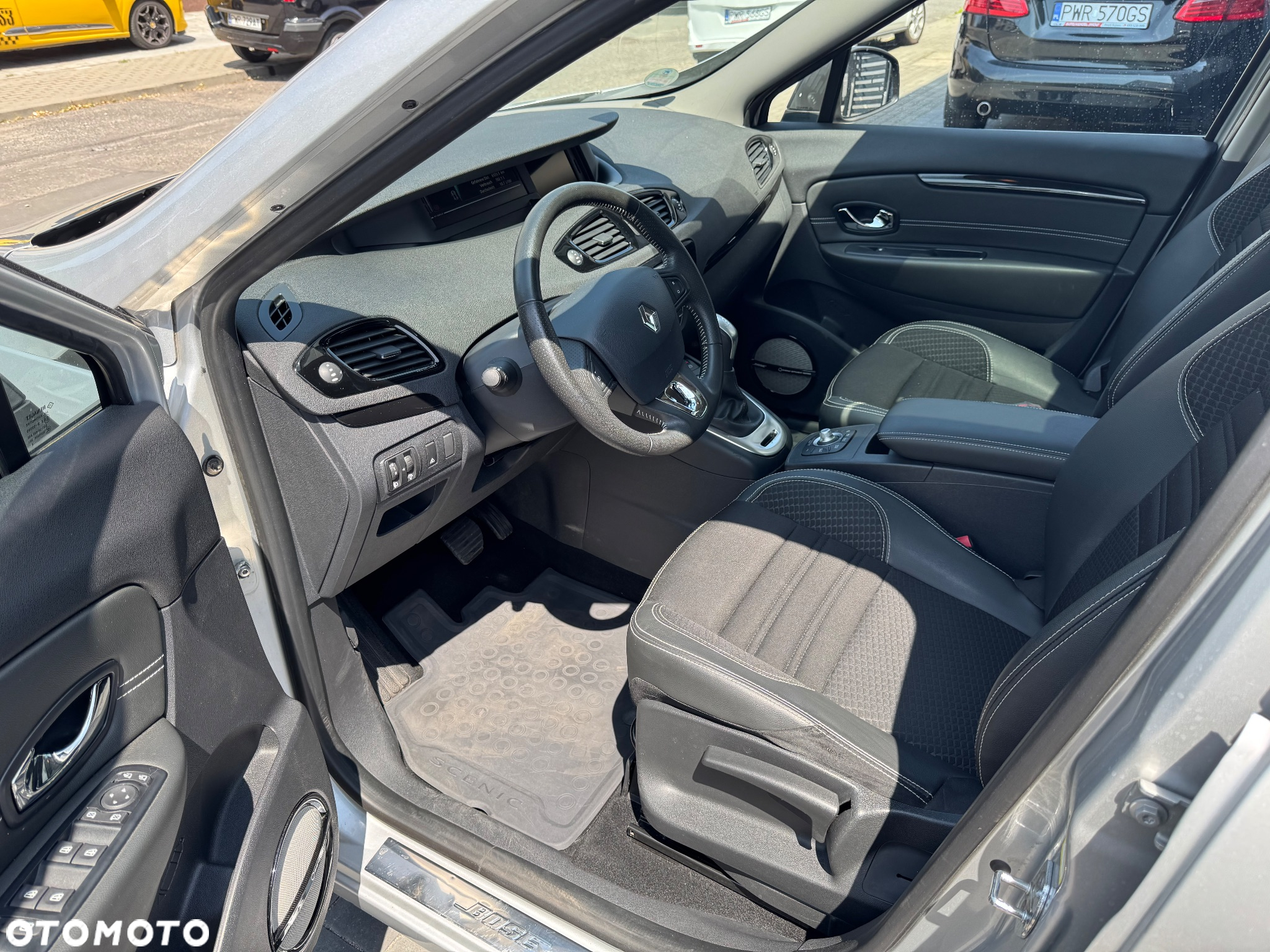 Renault Scenic 2.0 16V 140 CVT Bose Edition - 5