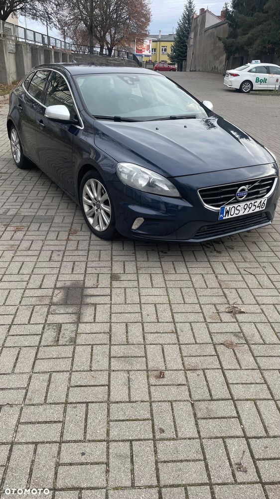 Volvo V40 D2 R Design - 5