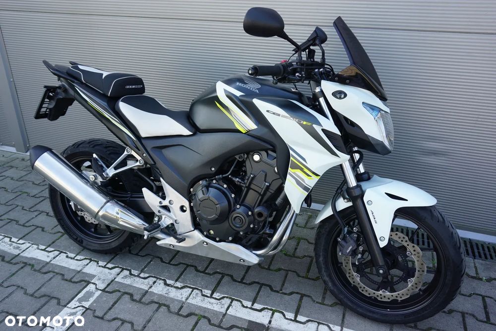 Honda CB - 1