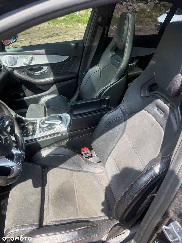 Mercedes-Benz Klasa C AMG 43 4Matic 9G-TRONIC - 24
