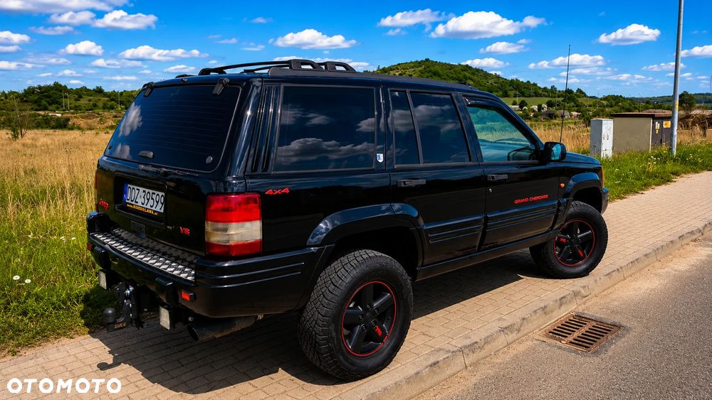 Jeep Grand Cherokee - 4