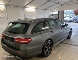 Mercedes-Benz E 300 de 4Matic 9G-TRONIC AMG Line - 17