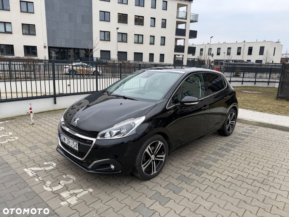 Peugeot 208 - 3