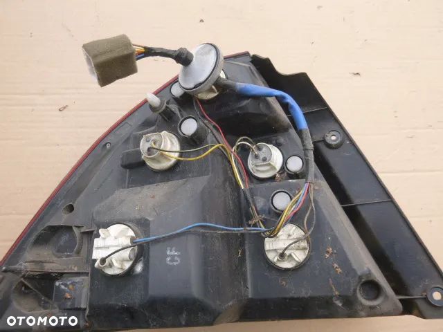 LAMPA PRAWY TYŁ PRAWA TYLNA CHEVROLET AVEO T250 SEDAN 07-11 - 5