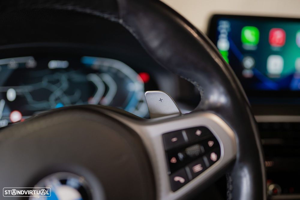 BMW 530 e Pack Desportivo M - 36