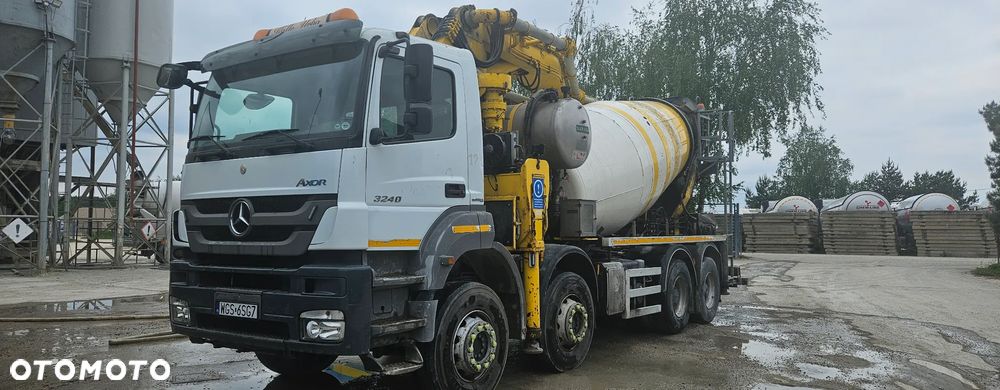 Mercedes-Benz AXOR 3240 - 1