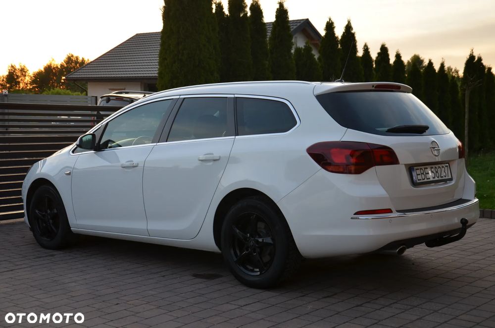 Opel Astra 2.0 CDTI DPF ecoFLEX SportsTourer Start/Stop Active - 6
