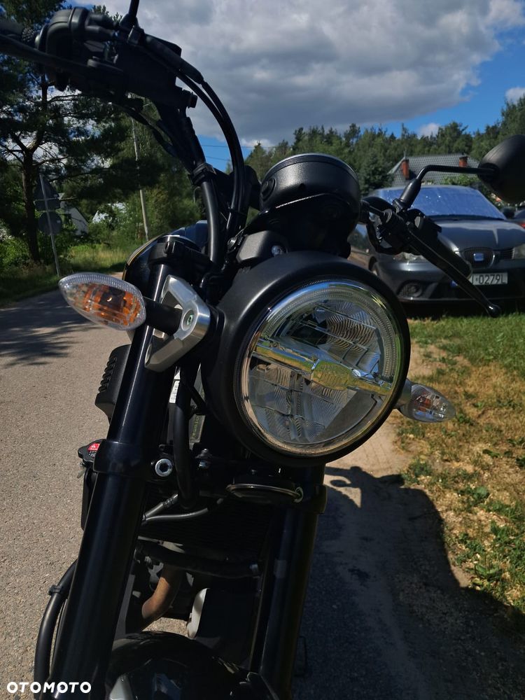 Yamaha XSR - 5