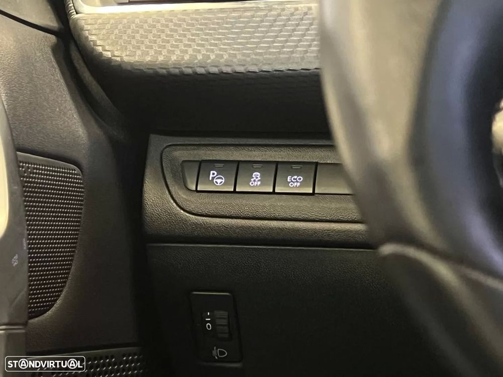 Peugeot 208 1.2 PureTech GT Line - 37