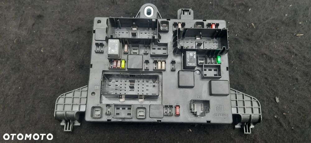 Licznik, panel sterowania, wentylator, przełącznik, zmieniarka CD, Obudowa filtra powietrza - OPEL ASTRA J - 27
